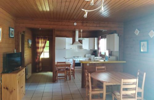 Neuville House | Chalet bois