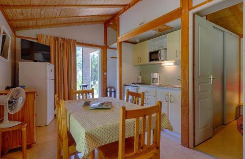 Les Tourrettes Ski Chalet | Chalet D'alpion