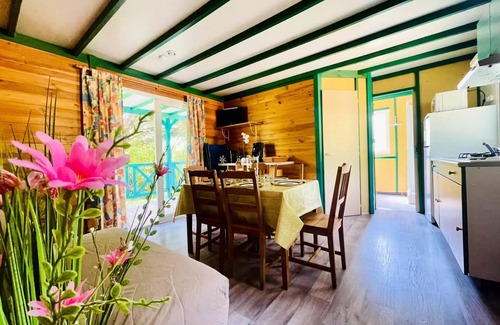 Camon Ski Chalet | Chalet Douglas Comfort 32m2 klimatisiert - 2 Schlafzimmer + überdachte Terrasse 15m2 5/6 Personen 6 Personen