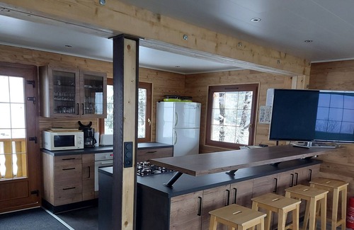 Les Planches-en-Montagne Ski Chalet | chalet panoramic view