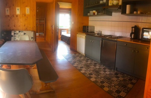 Saint-Mamet-la-Salvetat House | Chalet 2 Lou Braisadou on the farm with heated indoor pool