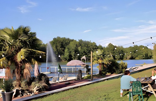 Bretagne-d'Armagnac House | Chalet 'Guzet 4 Personnes 25' with Private Terrace, Private Garden and Wi-Fi