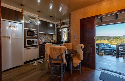 Nova Veneza Ski Chalet | @CHALET.HOME