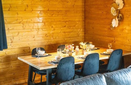 Municipality of Valkenswaard Ski Chalet | Chalet in Brabant near Nature Reserves