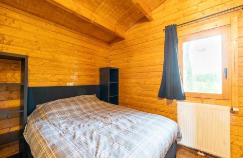 Municipality of Valkenswaard Ski Chalet | Chalet in Brabant near Nature Reserves