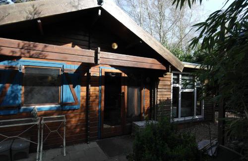 Velden Apartment | Chalet in paradise garden