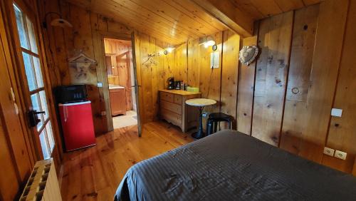 Dullin Bed & Breakfast | Chalet indépendant chez Aurèle