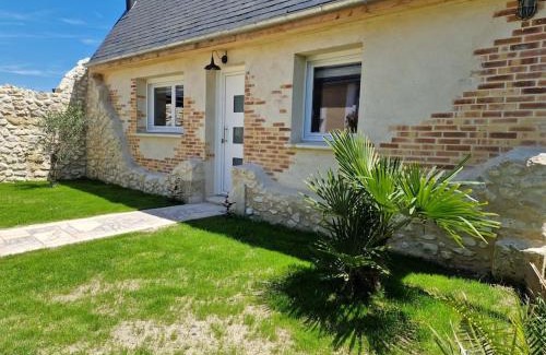 Sorigny Ski Chalet | Chalet industriel avec filet et spa