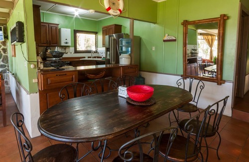 Panajachel House | CHALET "JUCANYA", *100% SANITIZED*