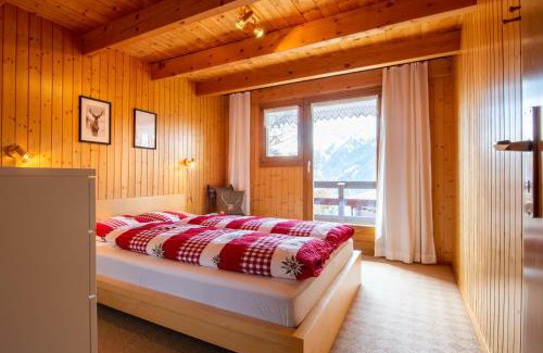 Bellwald Ski Chalet | Chalet Kira mit Hotpot