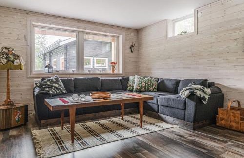 Vemhan Ski Chalet | Chalet Kvisthån Tallen by Interhome