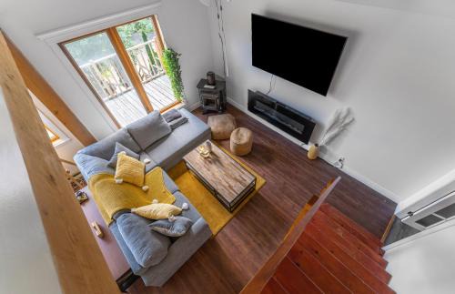 Saint-Calixte Ski Chalet | Chalet Le Cozy hot tub Lakeview beach access full of near by activities