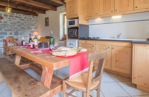 Montricher-Albanne Apartment | Chalet 'Le Lagopede' with Mountain View and Wi-Fi