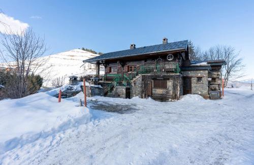 Albiez-le-Vieux Ski Chalet | Chalet les aiguilles