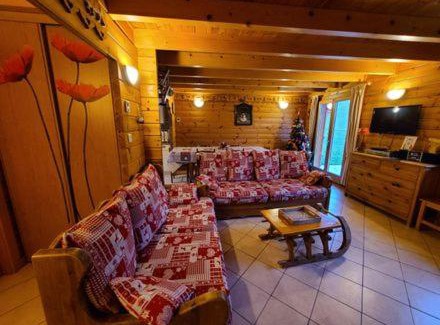 Saint-Nabord Ski Chalet | Chalet Les Ecureuils
