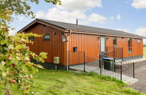 Kinross Ski Chalet | Chalet Loch Leven Lodge 16 Robin's Nest by Interhome