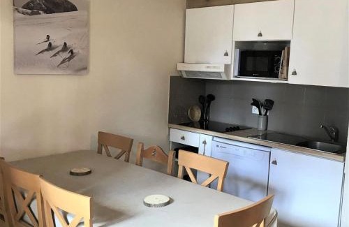 La Joue du Loup Ski Chalet | Chalet mitoyen rénové 3 pièces, 7 pers, terrasse, parking, animaux admis - FR-1-504-69