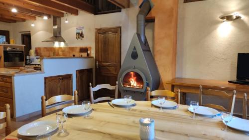 Puy-Sanieres Ski Chalet | Chalet Mounette Ski Sauna Lac Embrun