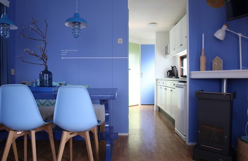 Udenhout Ski Chalet | Chalet near Drunense Dunes in Van Gogh Style
