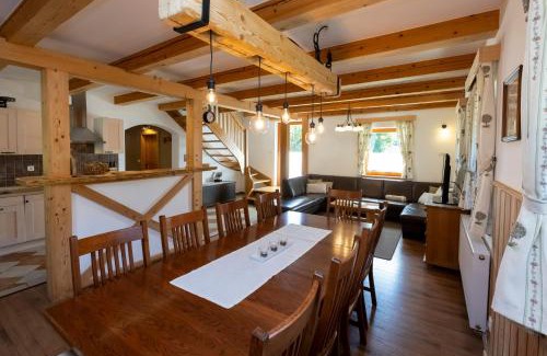 Polje Ski Chalet | Chalet Pr Dobravc