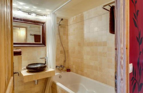 Val-d'Isere Ski Chalet | Chalet Premiere Neige