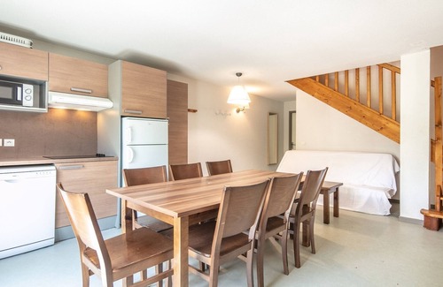 Gresse-en-Vercors Apartment | Chalet Retreat Near Slopes