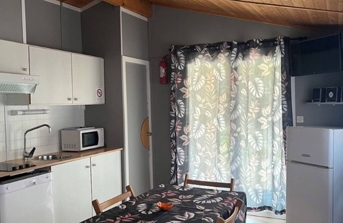 Chalabre Ski Chalet | Chalet/Spa and private lake