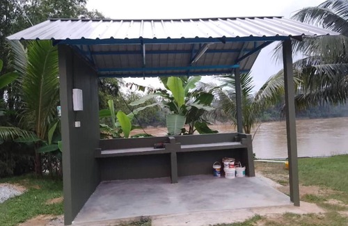 Temerloh Boat Rental | Chalet Terapung Laman Tok Ayah Temerloh