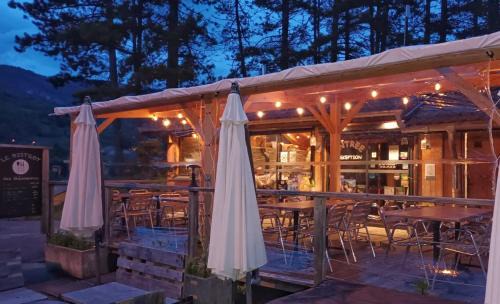 Champfromier Other | Chalet toit vegétalisé