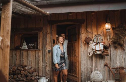 Le Biot Bed & Breakfast | Chalet trappeur