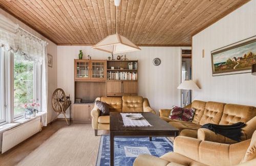 Motala Ski Chalet | Chalet Västanvik Snickarhagen by Interhome