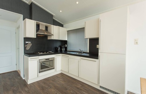 Oost-Graftdijk House | Chalet with 2 bedrooms and patio
