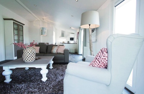 Nijkerk House | Chalet with 2 bedrooms and a terrace
