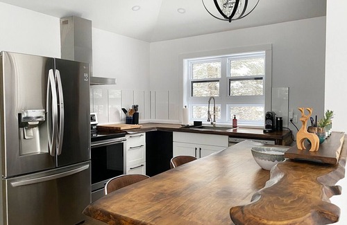 Mont-Tremblant Ski Chalet | Chalet with Hot-tub, 15 min. of Mont-Tremblant (St-Jovite)