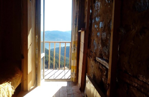 Chepelare House | Chalet Zornica is a 250 old stone mountain house.Breathtaking view.Beautiful