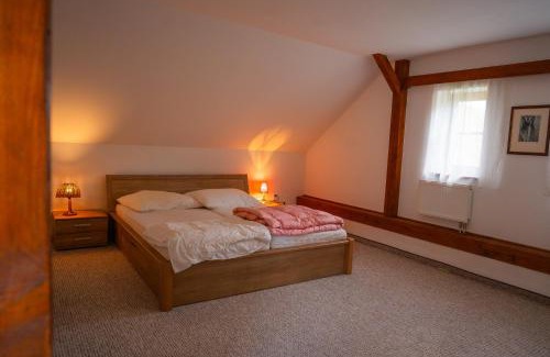 Krakovec House | Chalupa na Krakovci u Rakovníka