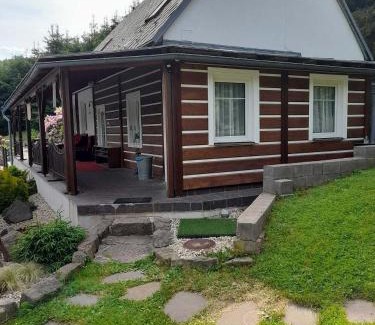 Chvalec Ski Chalet | Chalupa pod sjezdovkou