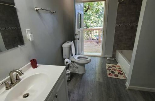 St. Louis House | Chamberlain Manor Rooms