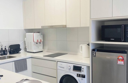 Pekeliling Condo | Chambers PWTC By Unimax