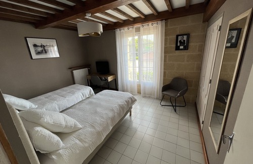 Saint-Quentin-la-Poterie Bed & Breakfast | Chambre d'Hôtes Sean Connery: a chic and bohemian atmosphere near Uzès