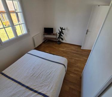 La Bazoge House | Chambre à 25 min du circuit des 24h .