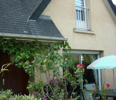 Le Rheu House | Chambre chez l'habitant vue sur jardin, parking