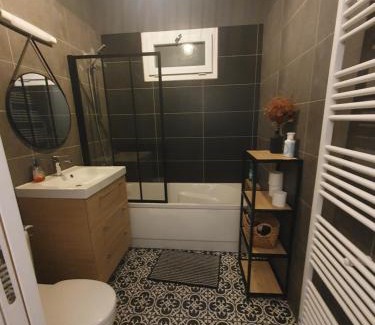 Noisy-le-Grand Bed & Breakfast | Chambre cosy Bed and Breakfast entre Paris et Disney