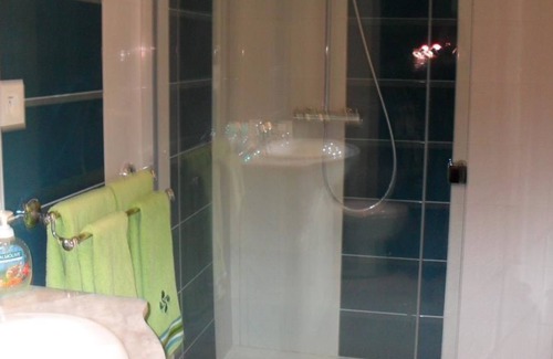 Saint-Jean-le-Vieux Bed & Breakfast | Chambre d'hôtes Zubiata