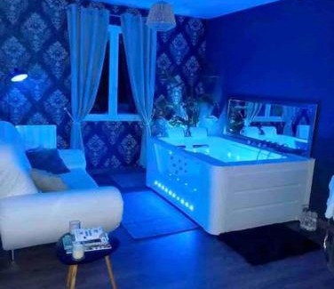 Yvetot House | chambre d'hôtes avec Jacuzzi