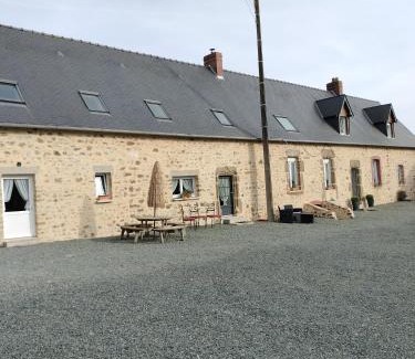 Voutre Apartment | Chambre d'hôtes l'orchidée
