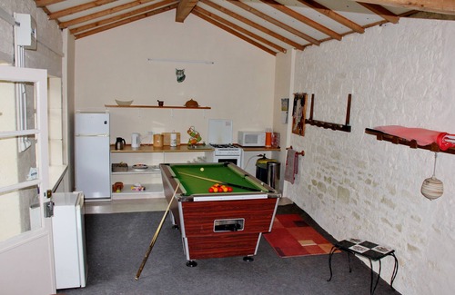 Aujac Bed & Breakfast | Chambre d'hôtes Les Cygnes Noirs