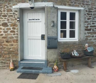 Crozant Bed & Breakfast | Chambre d'hôtes Se Sentir Libre Châtaigne