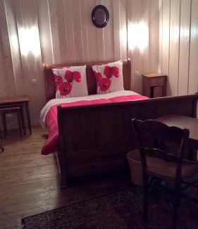 Frasne House | Chambre d Hote 1873