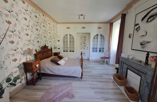 Bourg-Argental Bed & Breakfast | Chambre de Charme Dans une Belle Bâtisse Datant de 1885